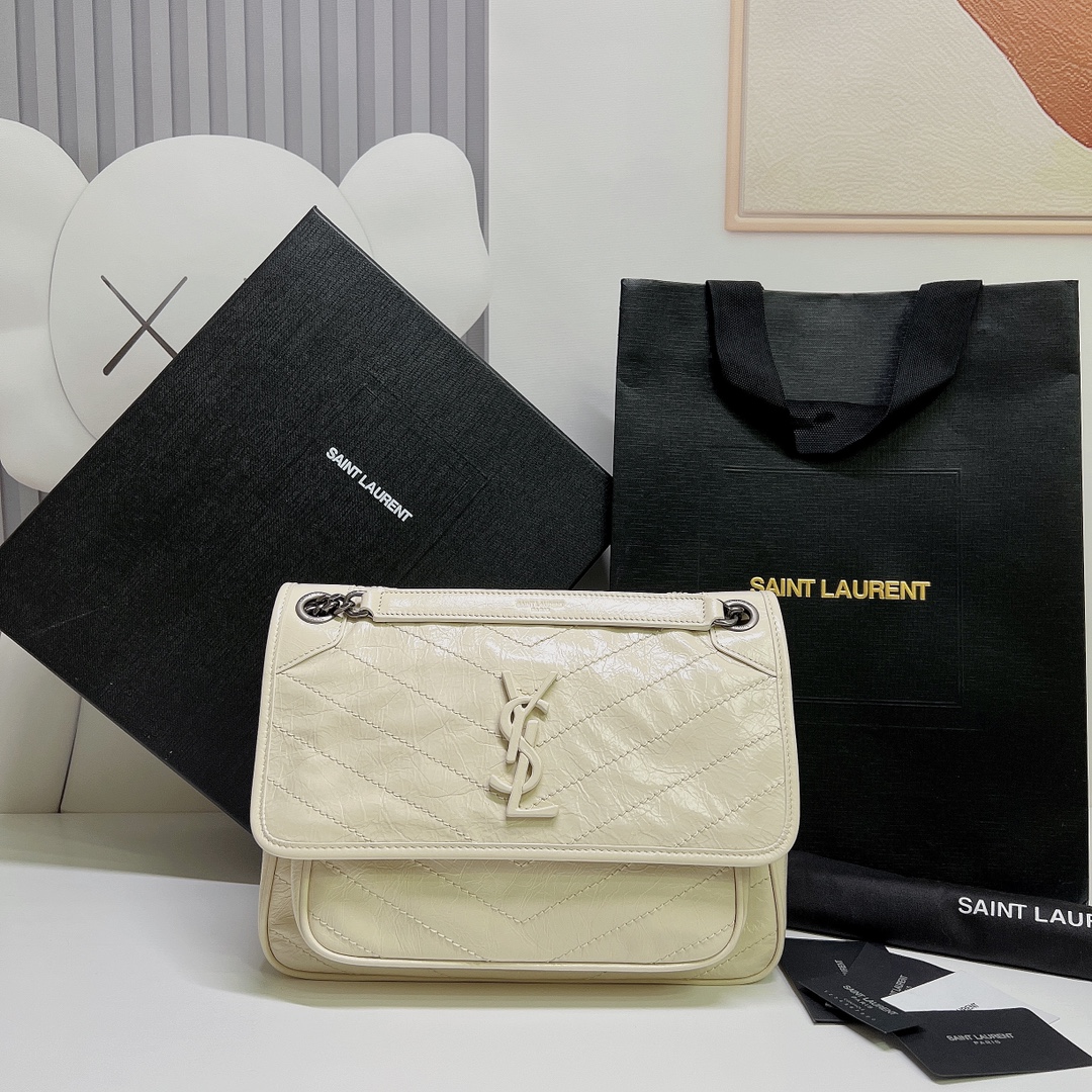 생로랑 니키 숄더백 미디엄 633158