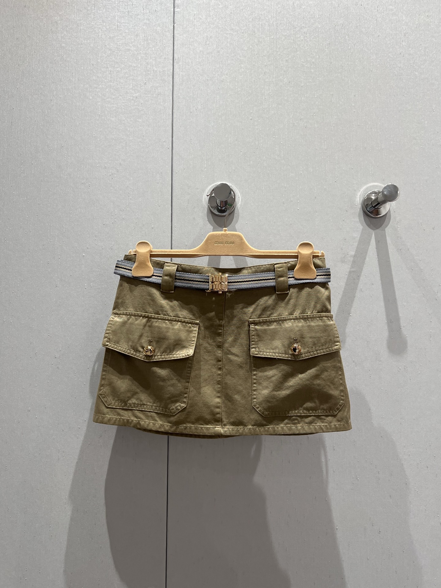 미우미우 스커트