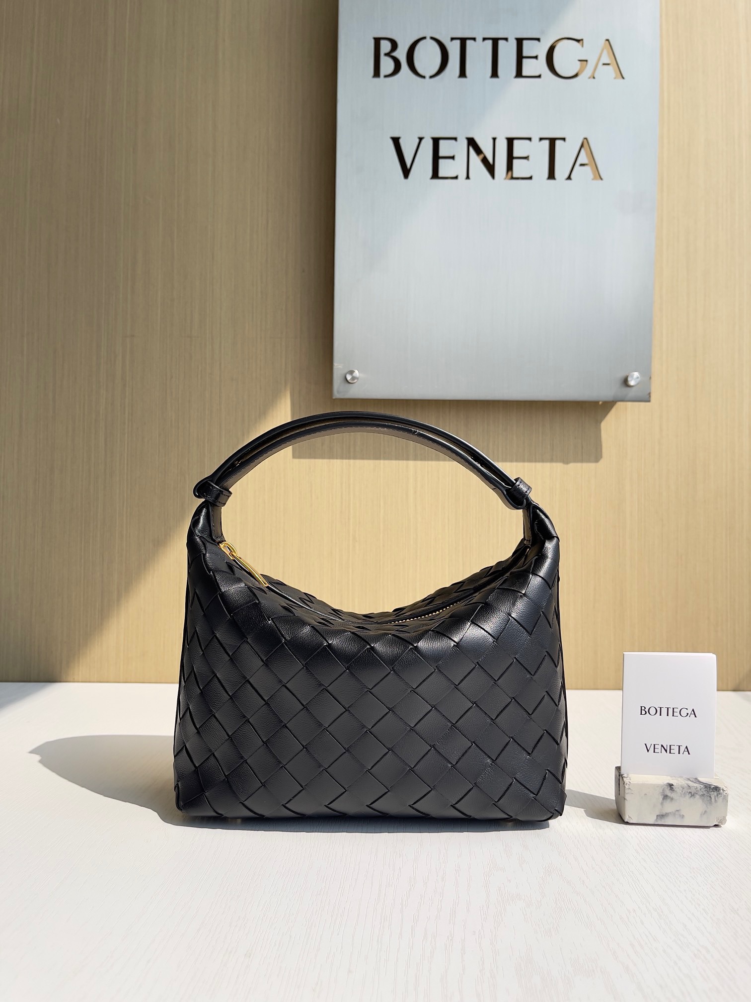 보테가베네타 미니 월리스 블랙