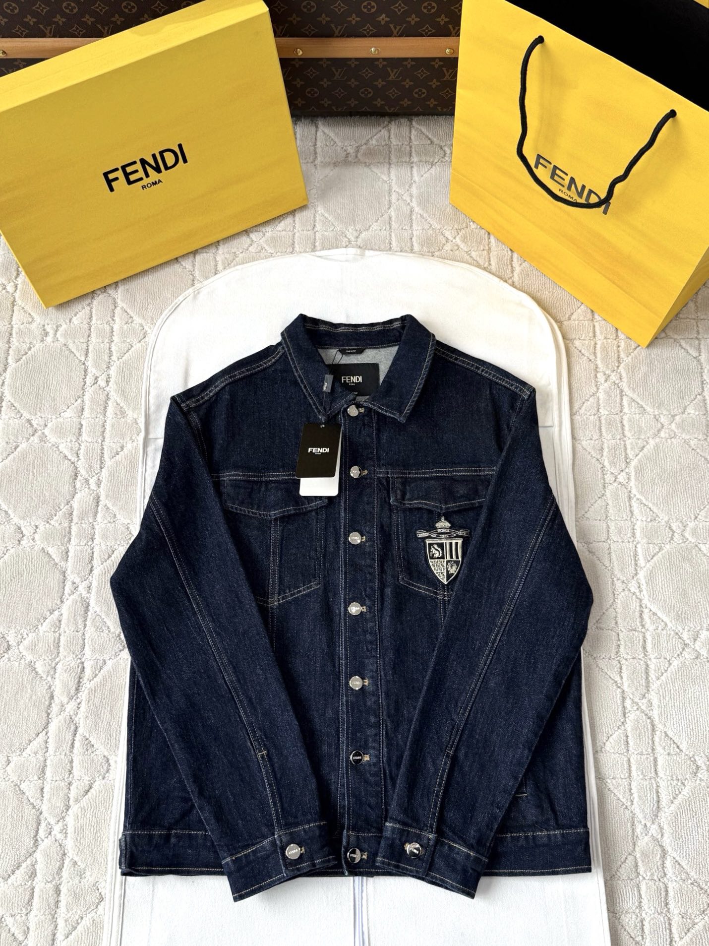 펜디 25ss 데님 자켓