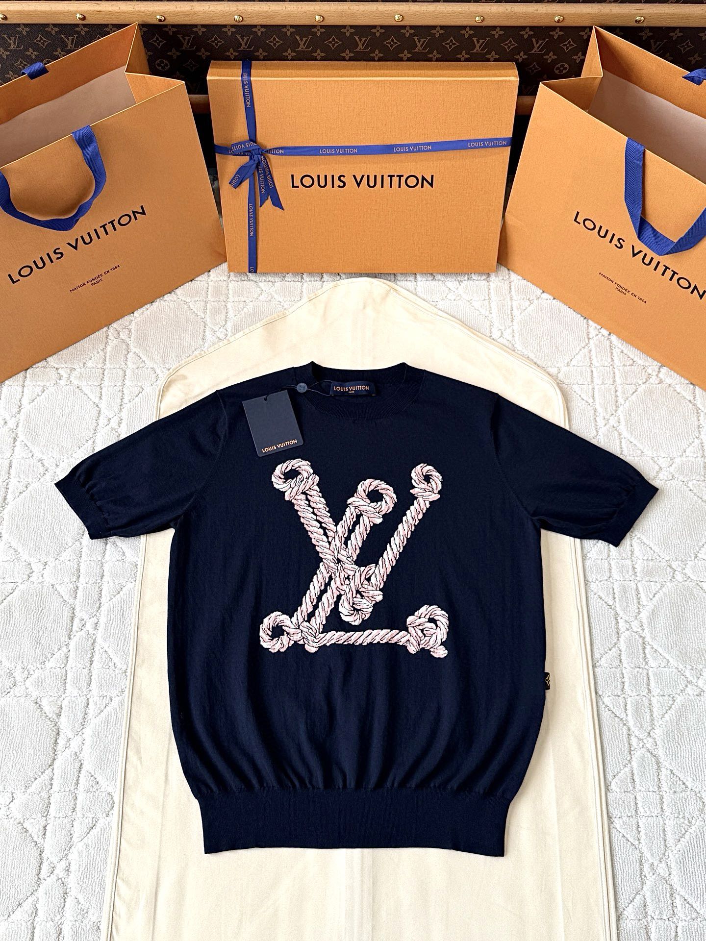 루이비통 반팔티