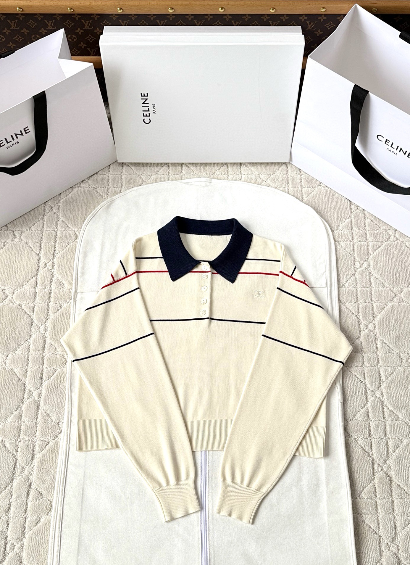 셀린느 25ss 스트라이프 폴로 긴팔티