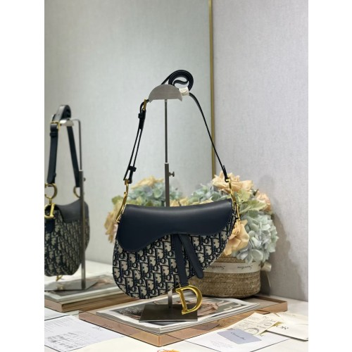 디올 새들 미디엄 스트랩 소프트백 블루