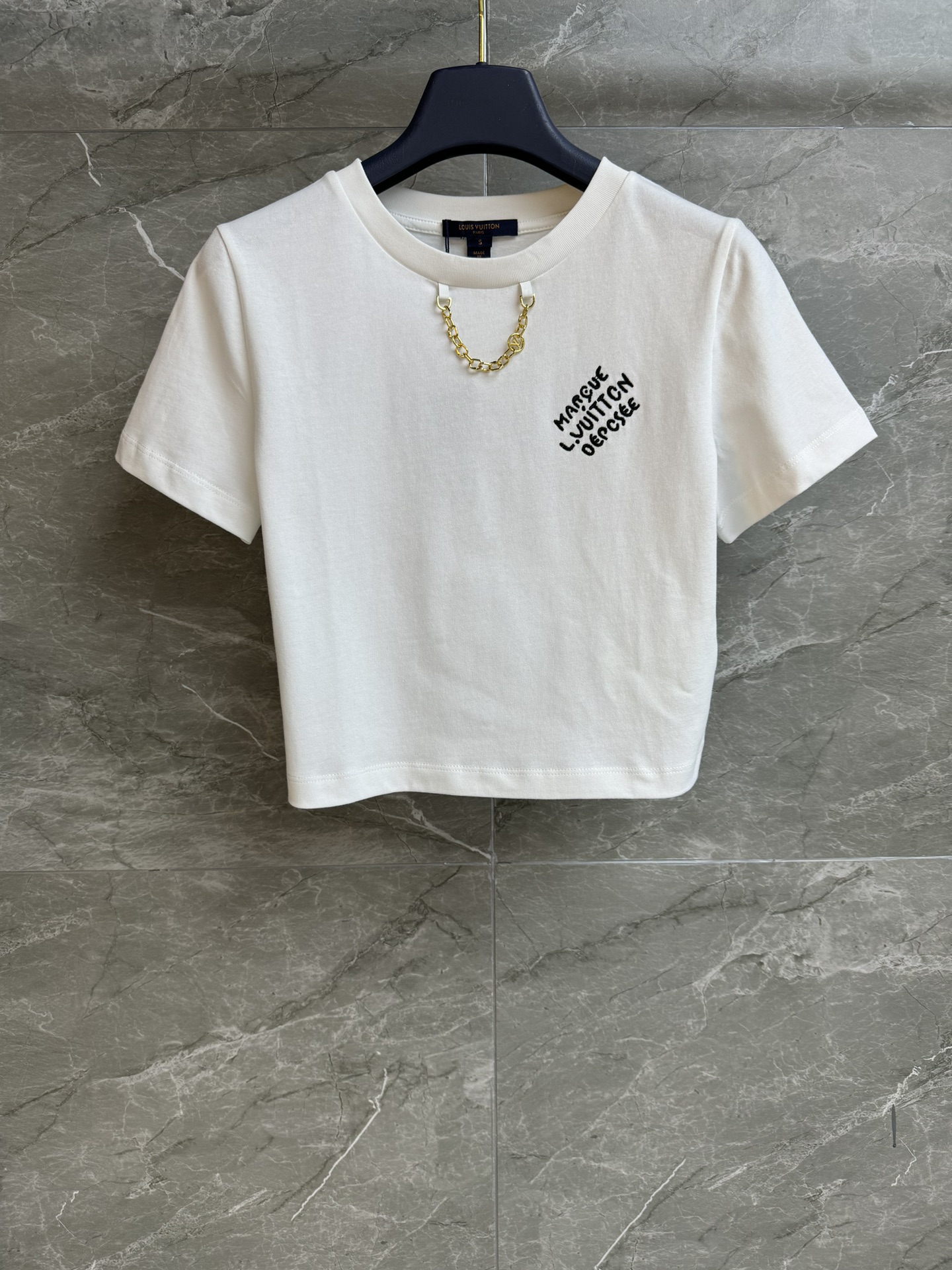 루이비통 자수 크롭탑 반팔티