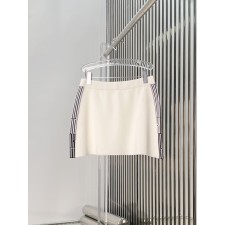 디올 스트라이프 스커트