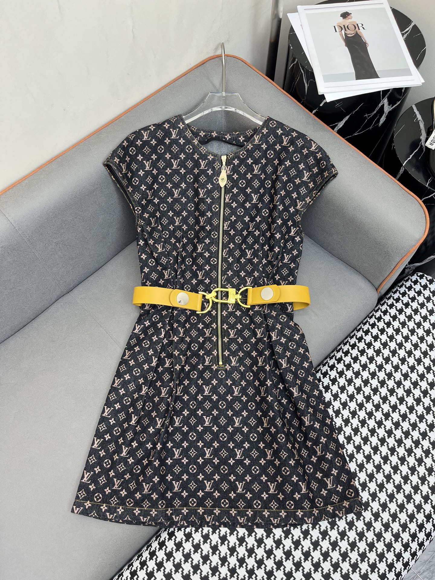 루이비통 25ss 드레스