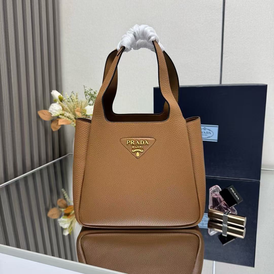 프라다 스몰 가죽 토트백 캐러멜