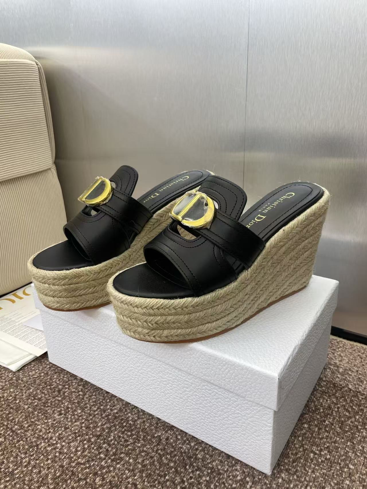 디올 뮬 웨지힐 몽테뉴30 에스파듀