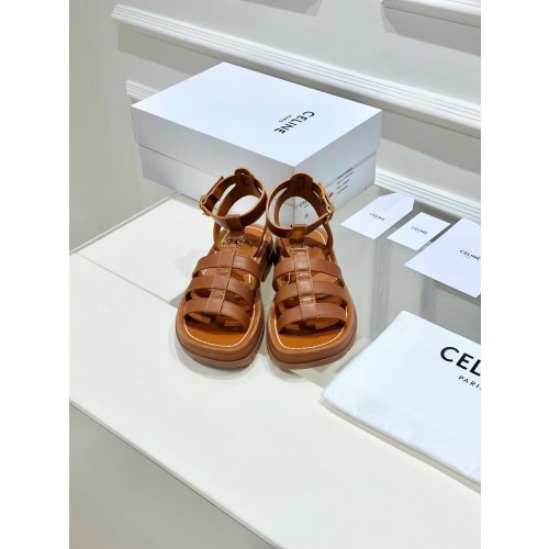 셀린느 클레아 트리오페 글레디에이터 샌들