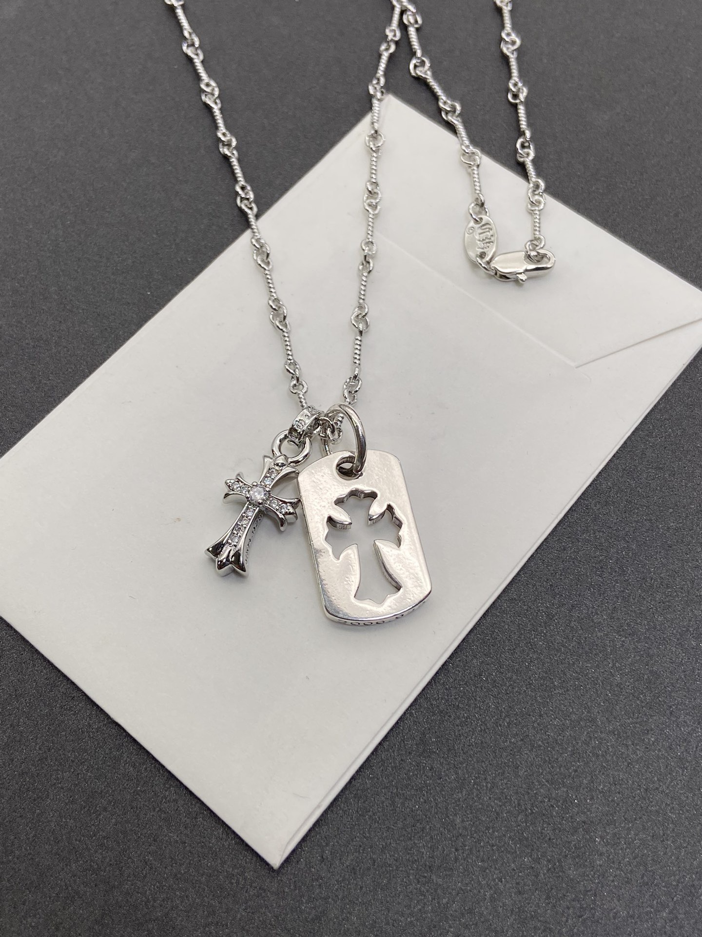 크롬하츠 크로스 목걸이