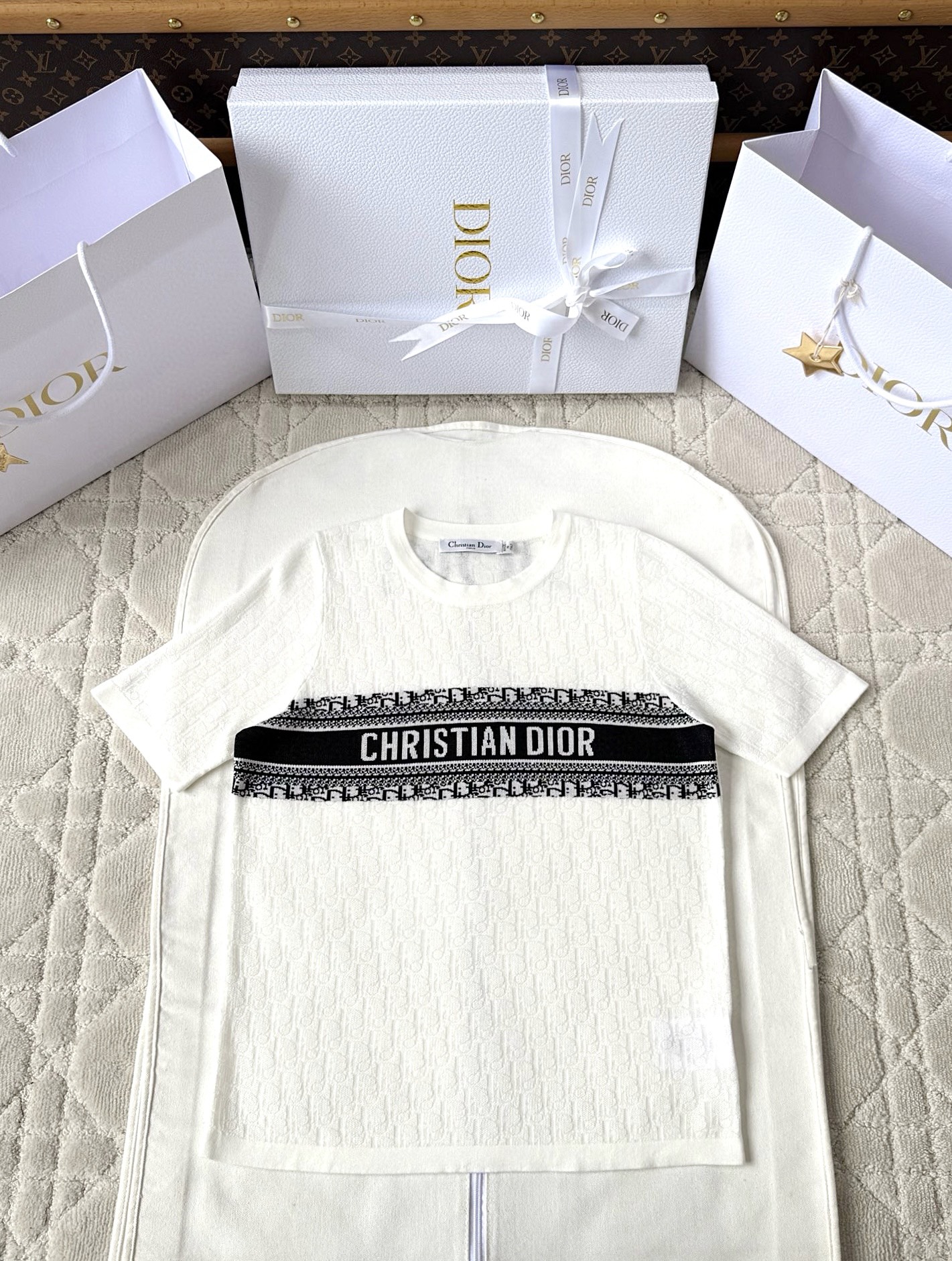 디올 25ss 모노그램 니트 반팔