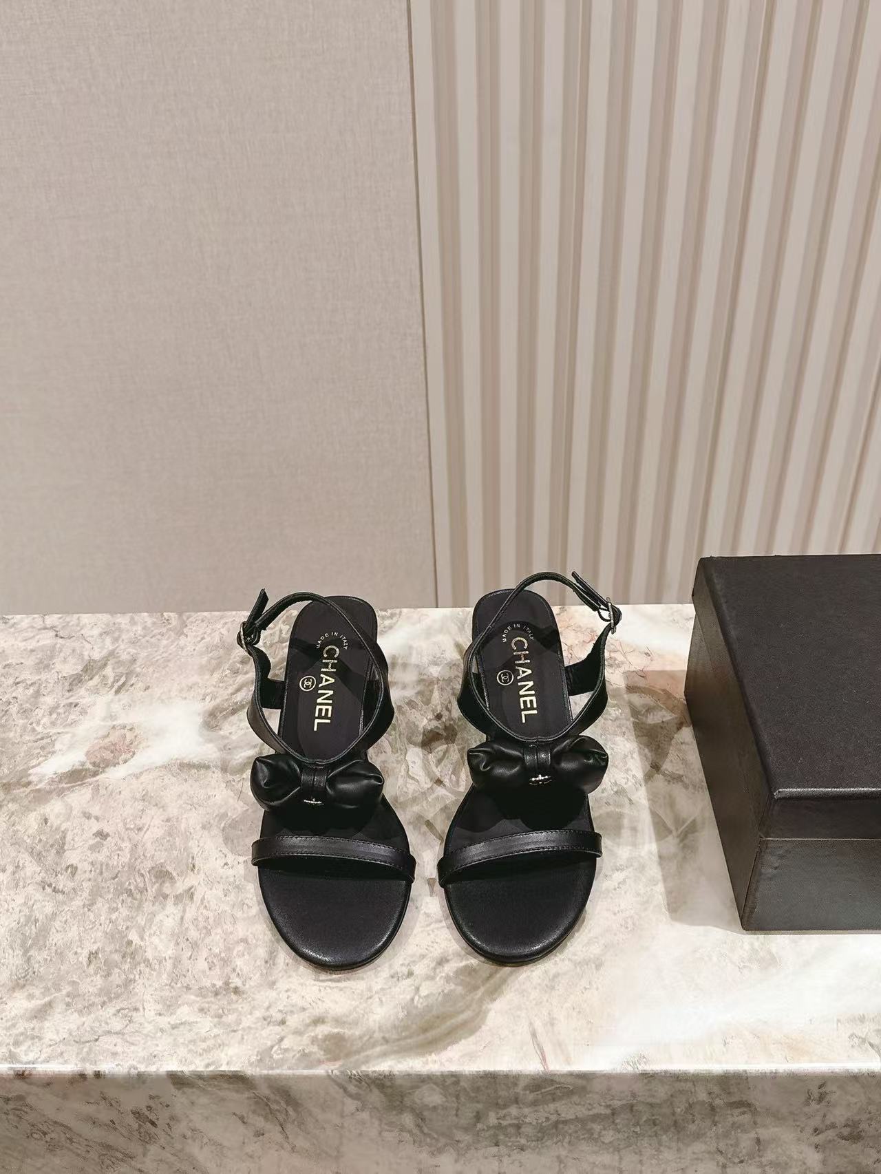 샤넬 25 SS 리본 샌들