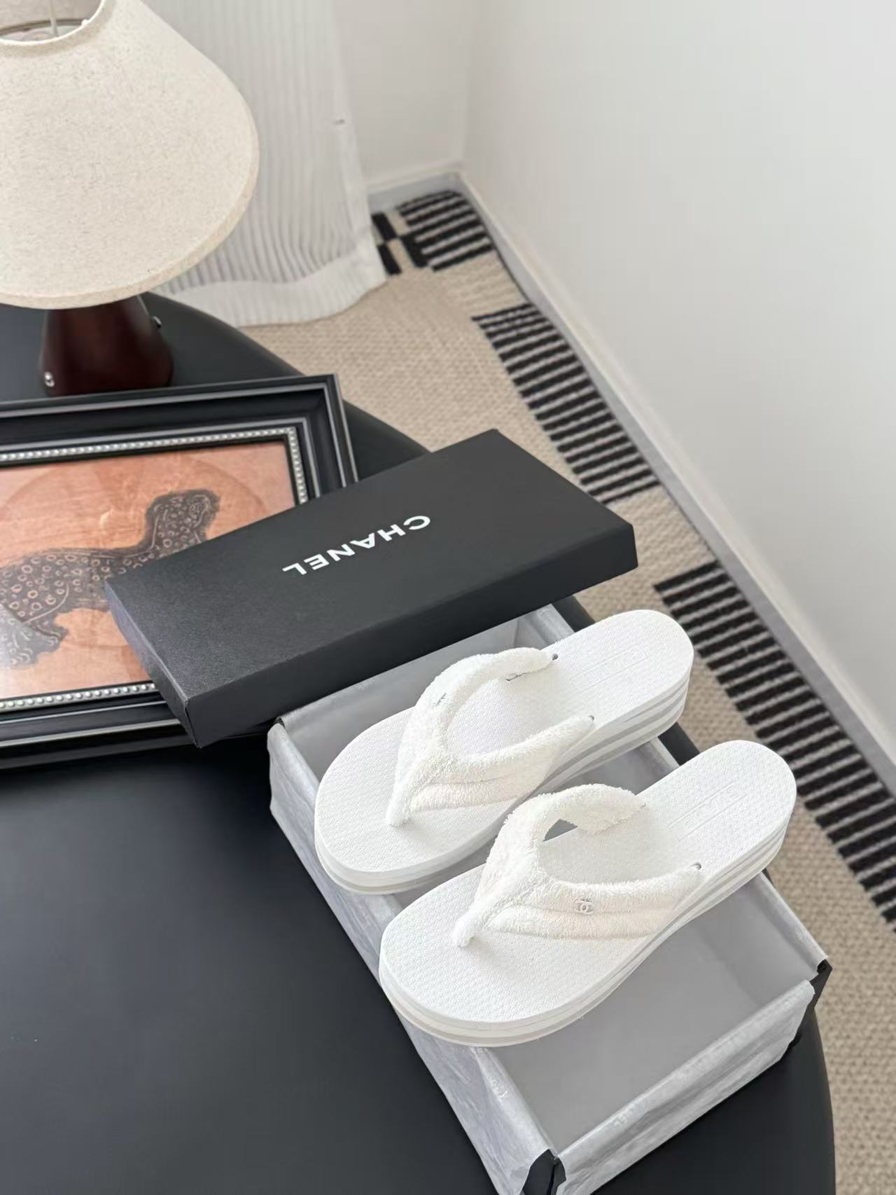샤넬 슬리퍼 화이트