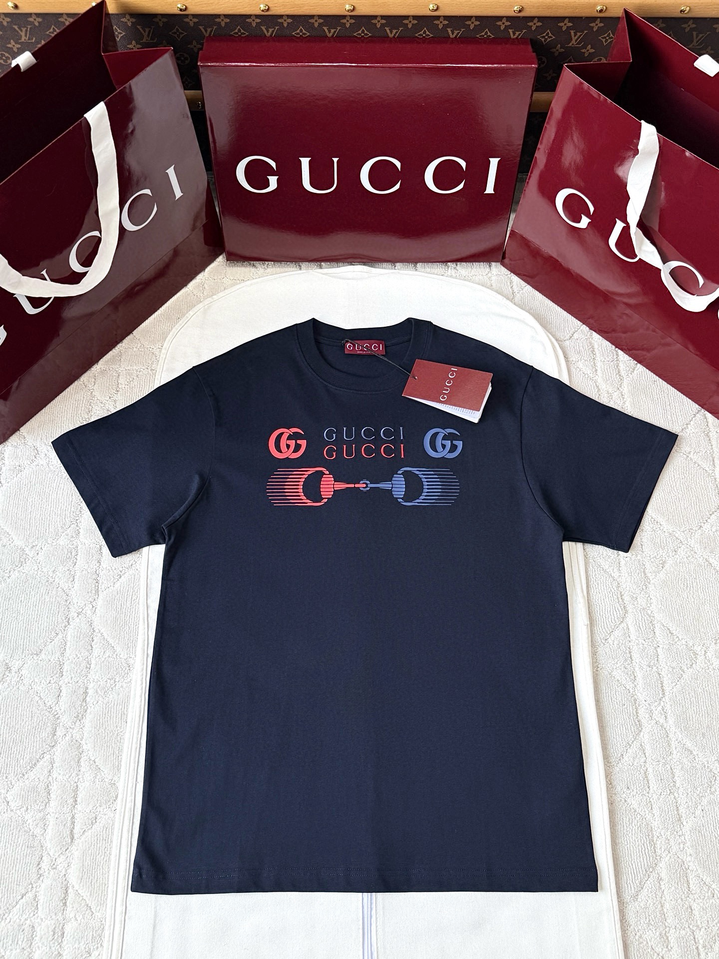 구찌 로고 프린트 반팔 티셔츠