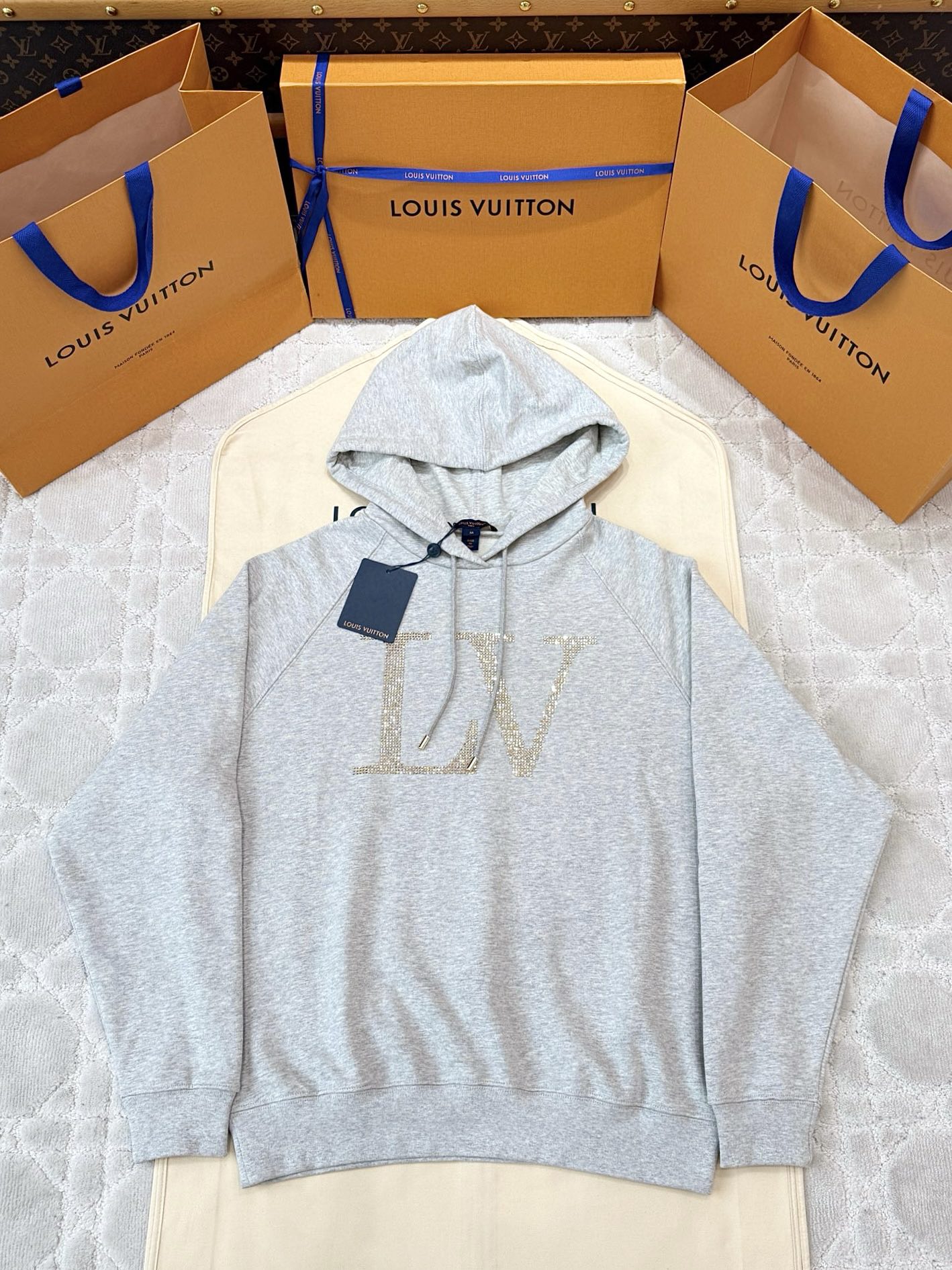루이비통 25fw 로고 후드티