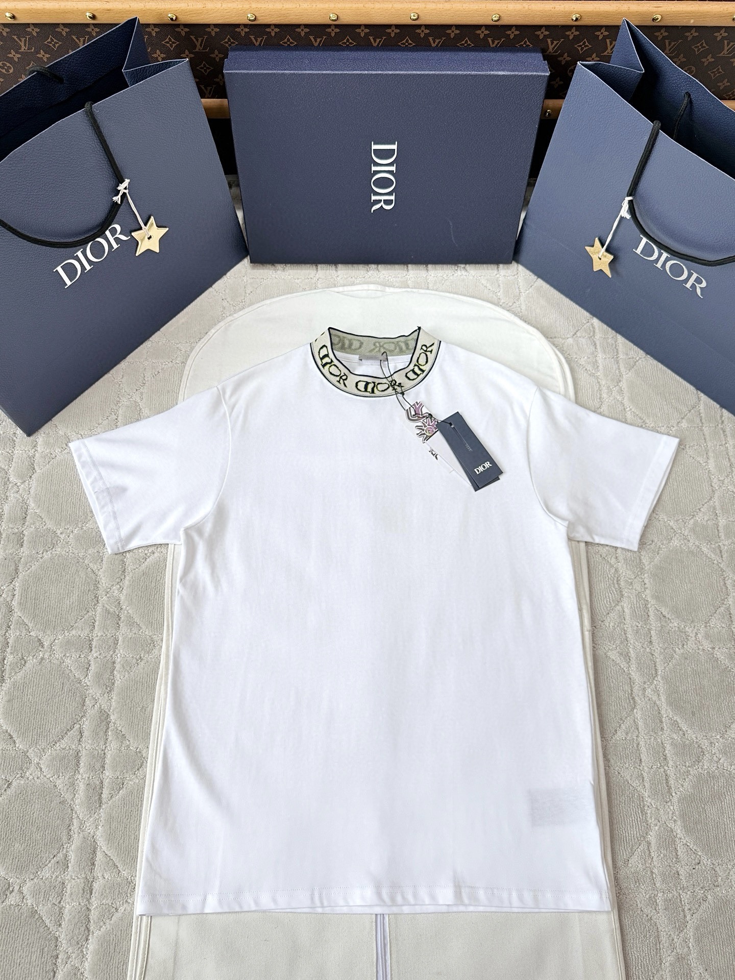 디올 25ss 반팔티