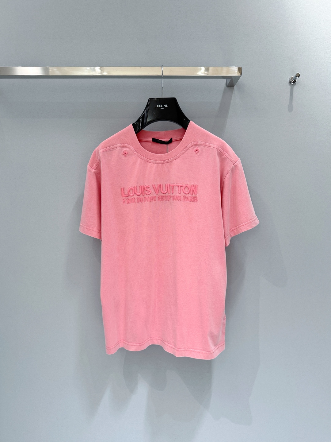 루이비통 25ss 로고 반팔티