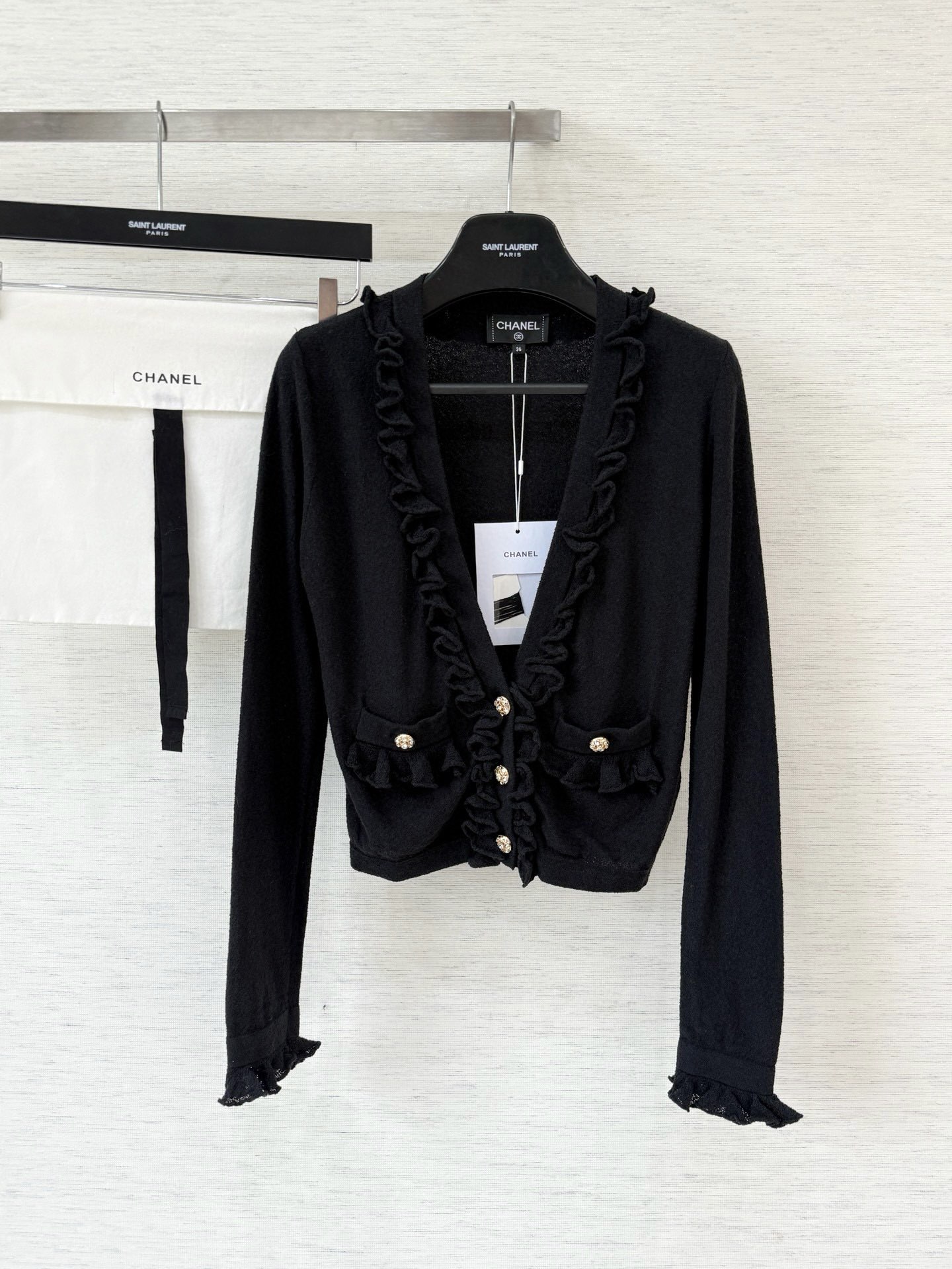 샤넬 25ss 블랙 가디건