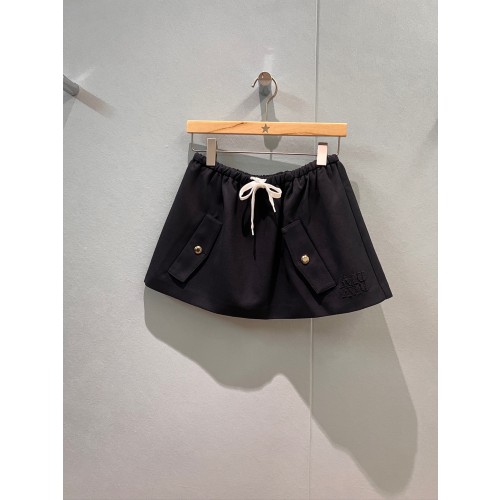 미우미우 스커트