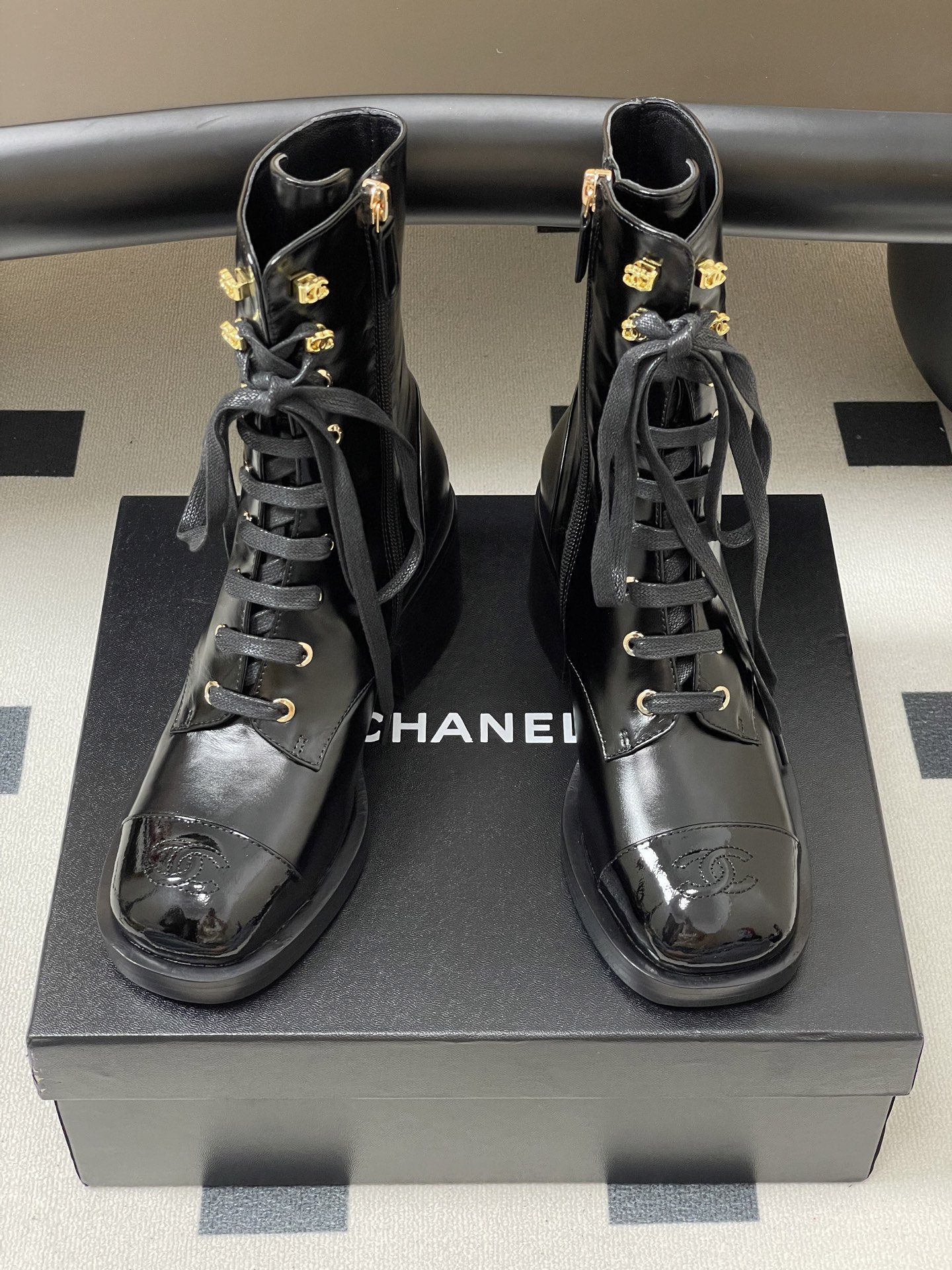 샤넬 모터사이클 부츠