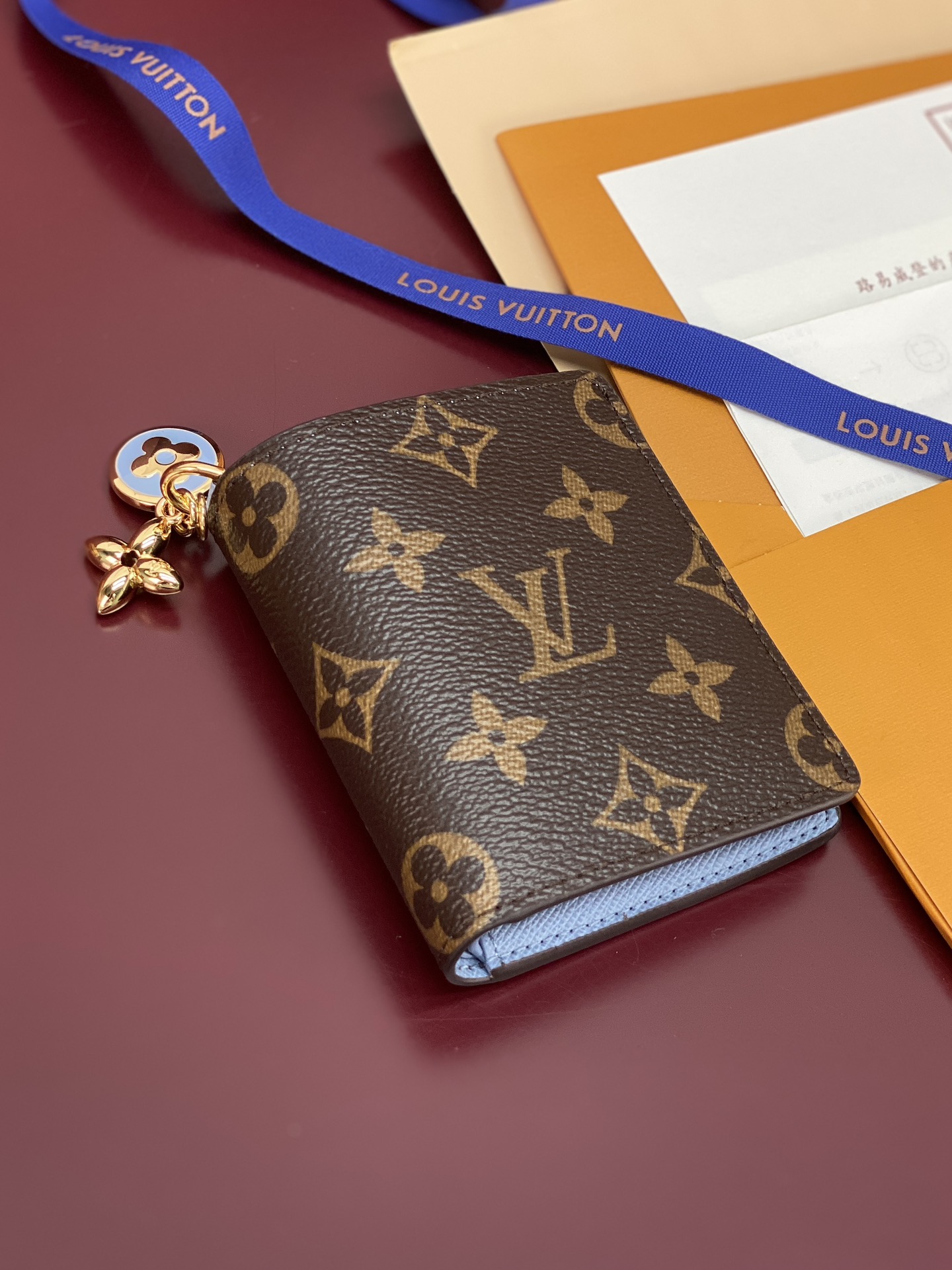 루이비통 리사 월렛 모노그램 캔버스 지갑