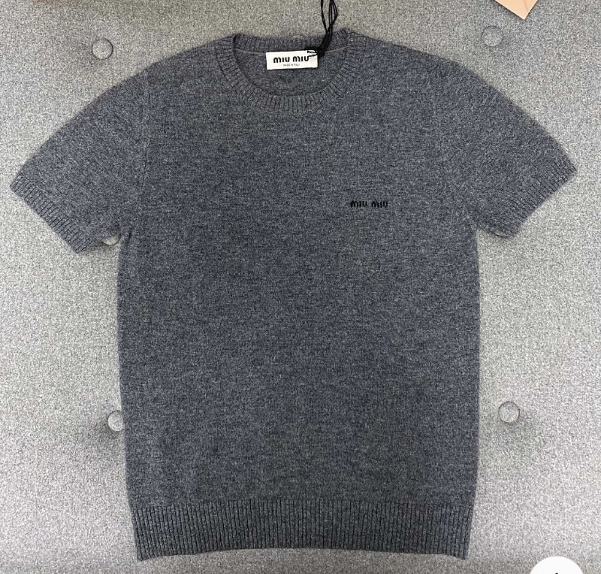 미우미우 반팔 니트