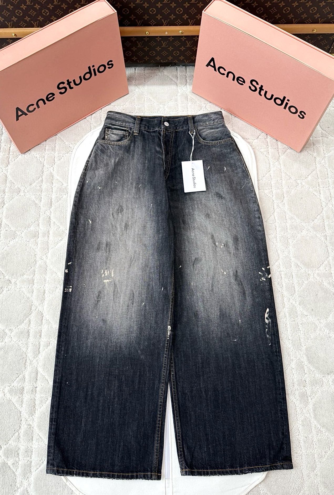 아크네스튜디오 25fw 잉크 스플래시 청바지