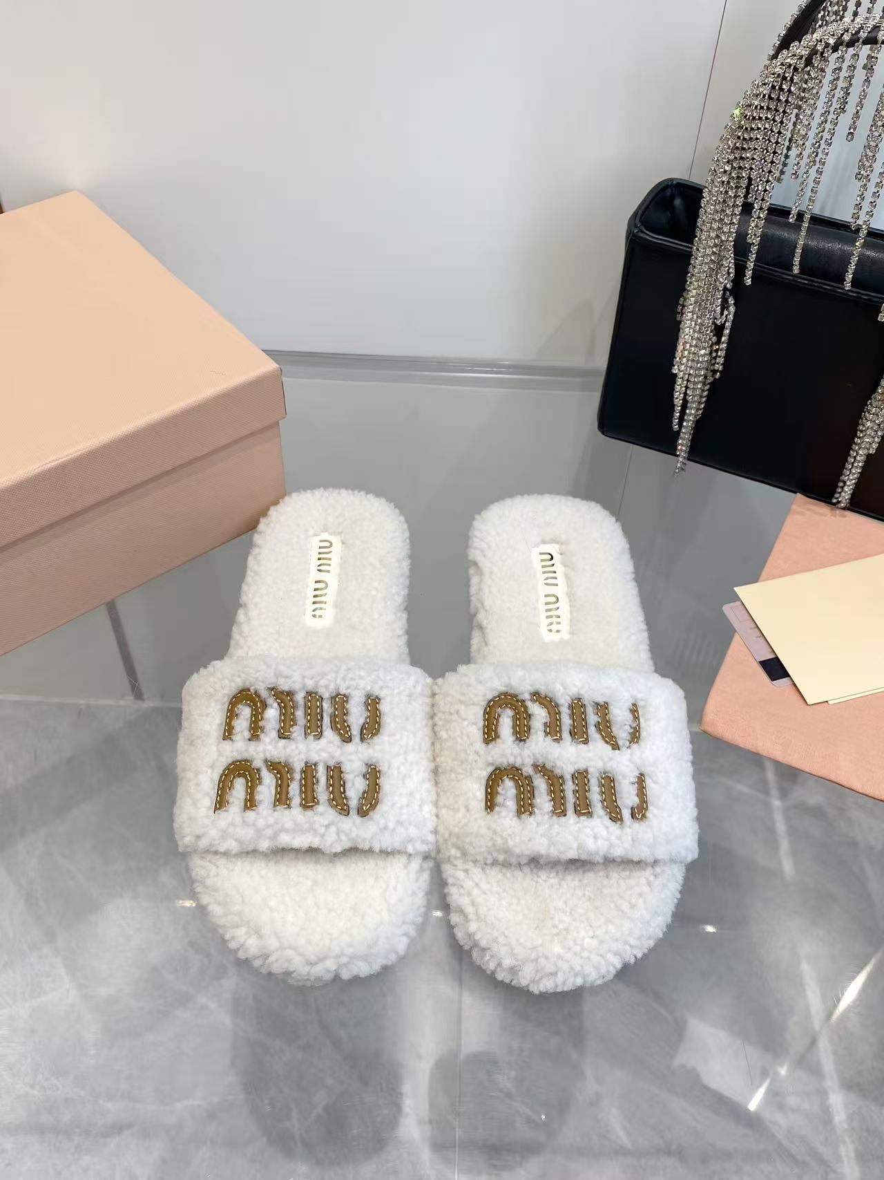 미우미우 울 슬리퍼