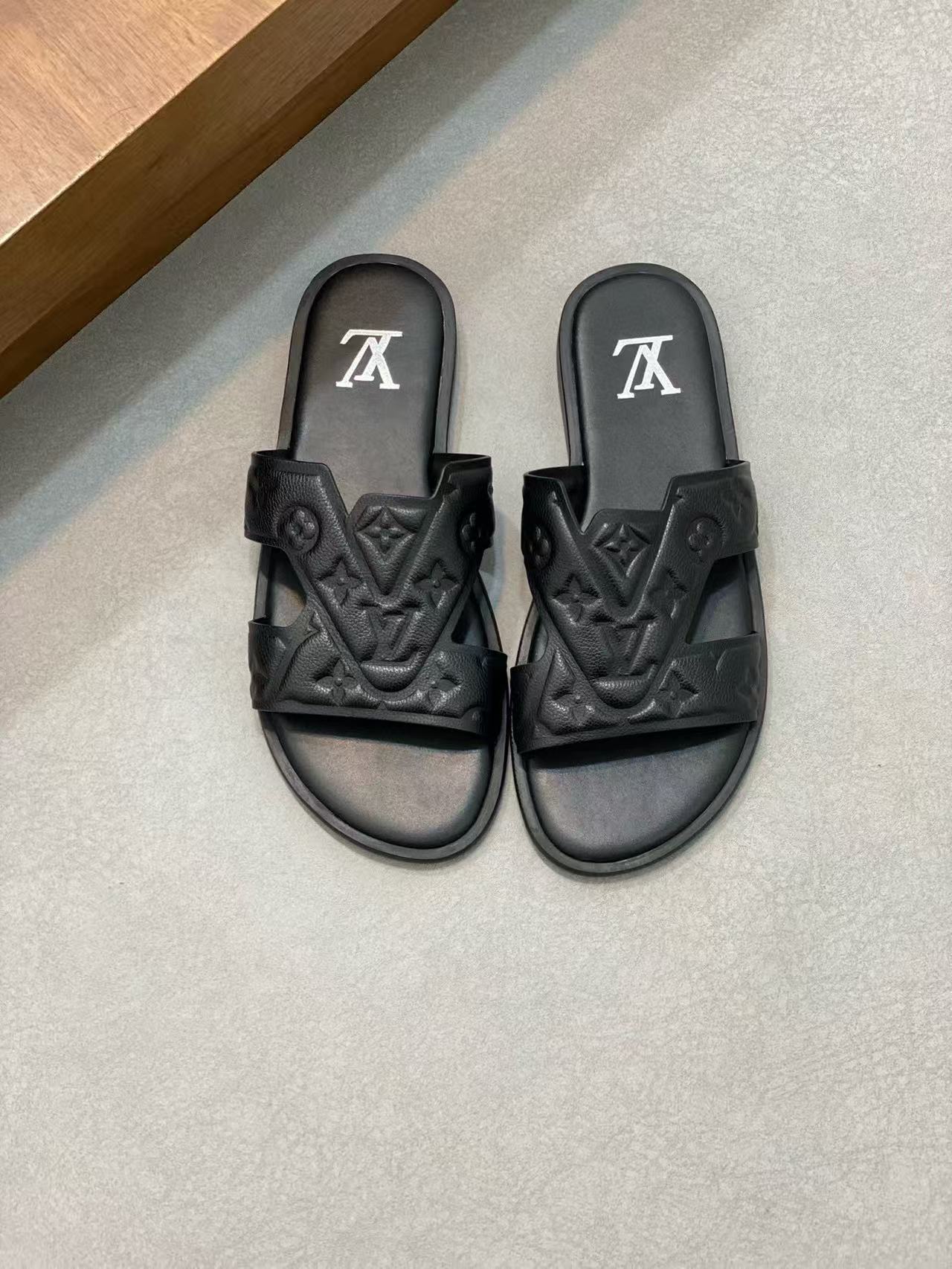 루이비통 슬리퍼