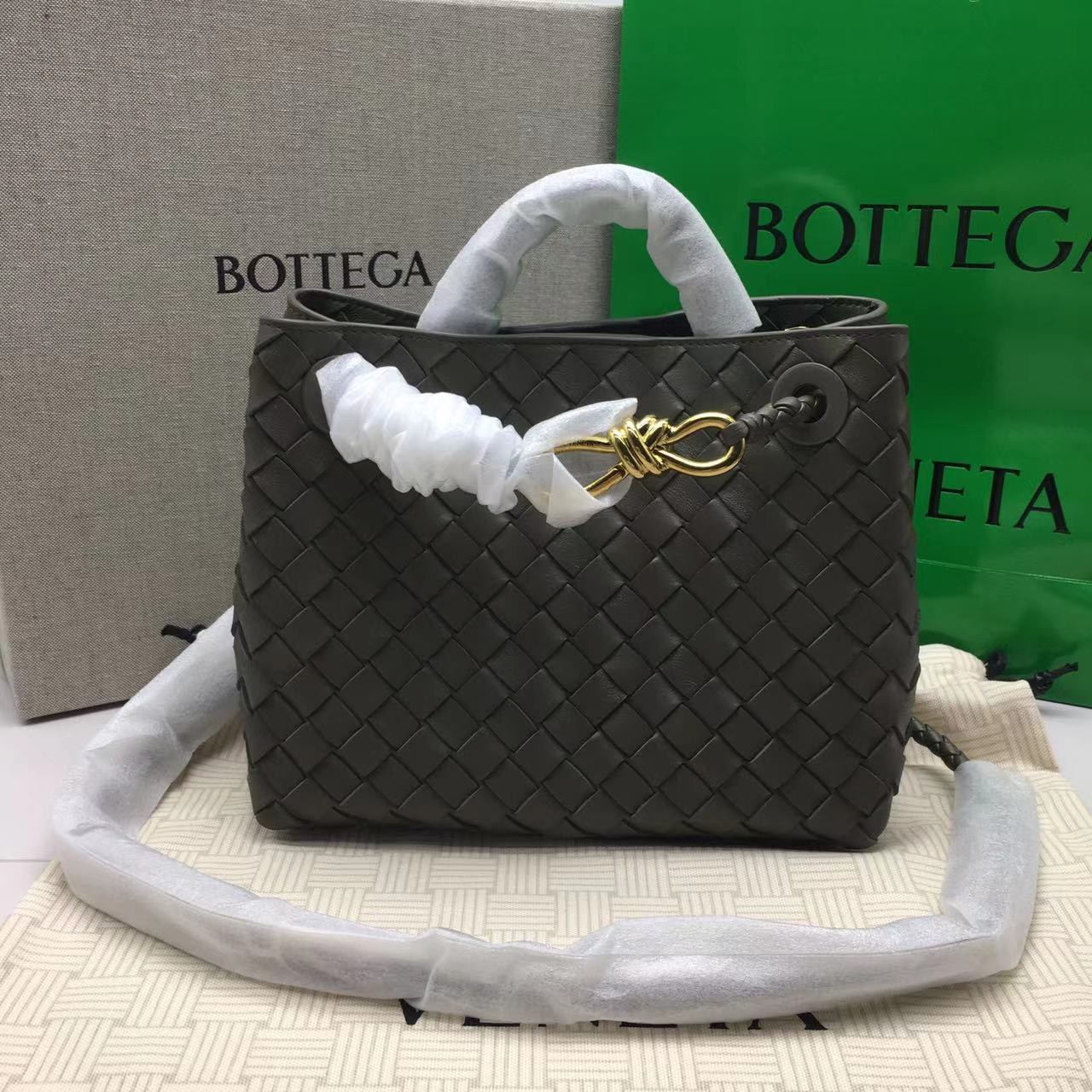 보테가베네타 스몰 안디아모 (3일이내 수령가능) 당일출고