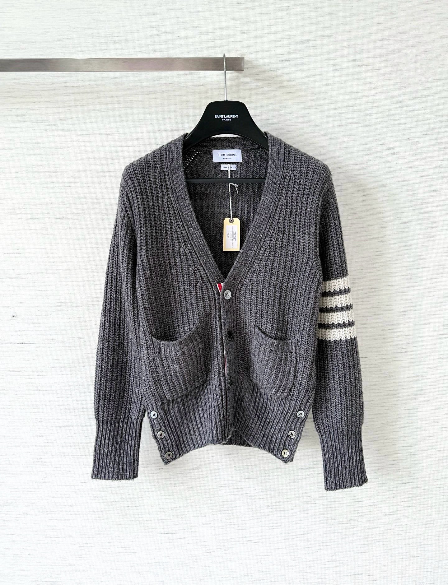 톰브라운 스티치 가디건