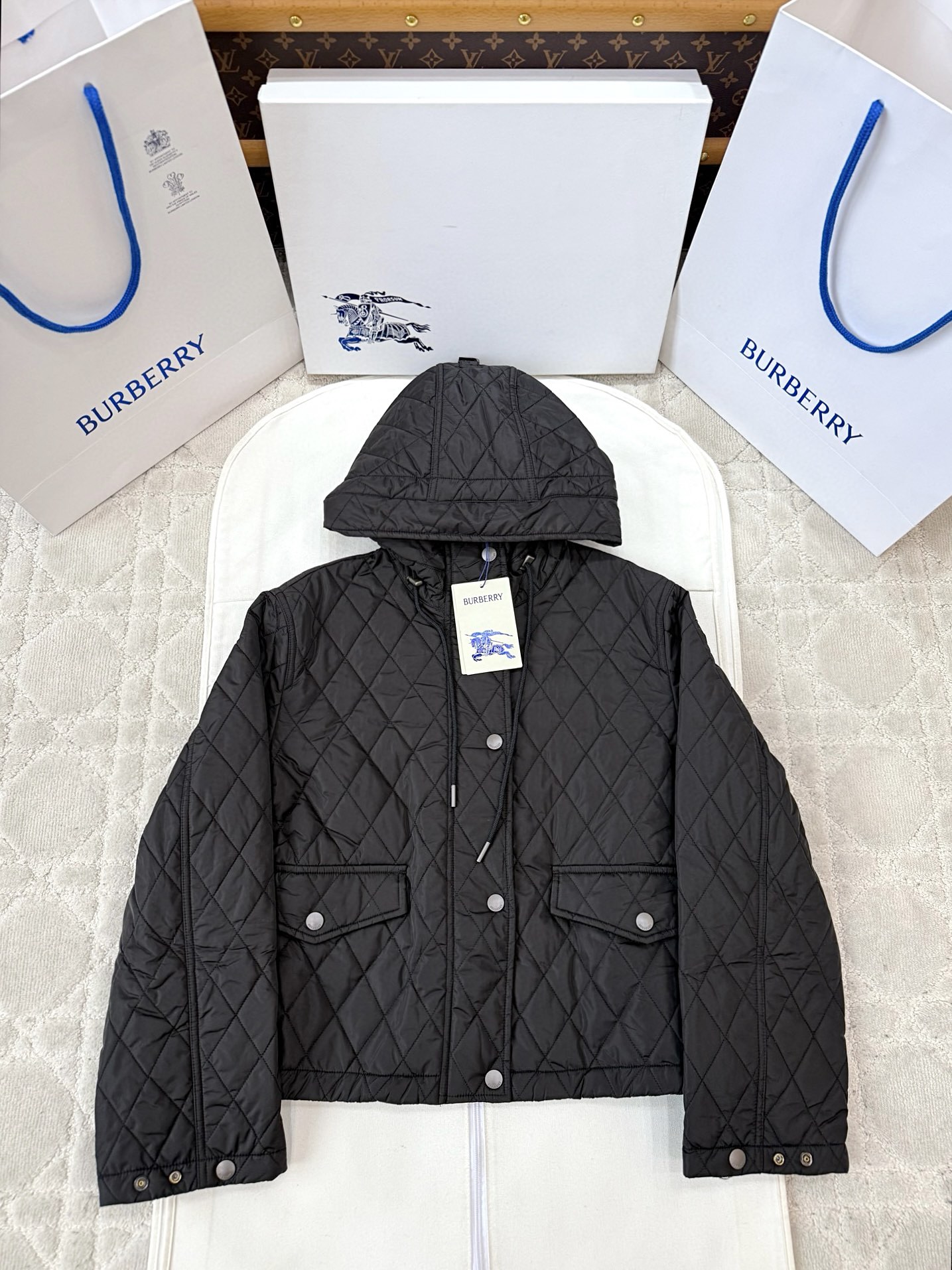 버버리 25FW 코튼 후드 자켓