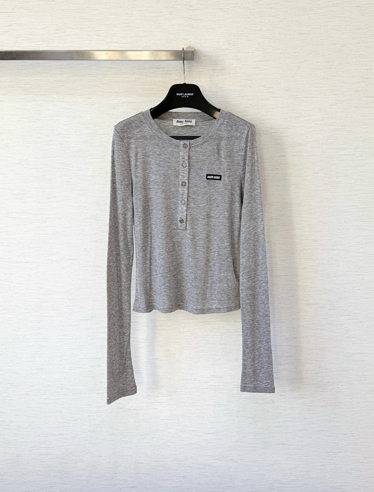 미우미우 롱슬리브 티셔츠