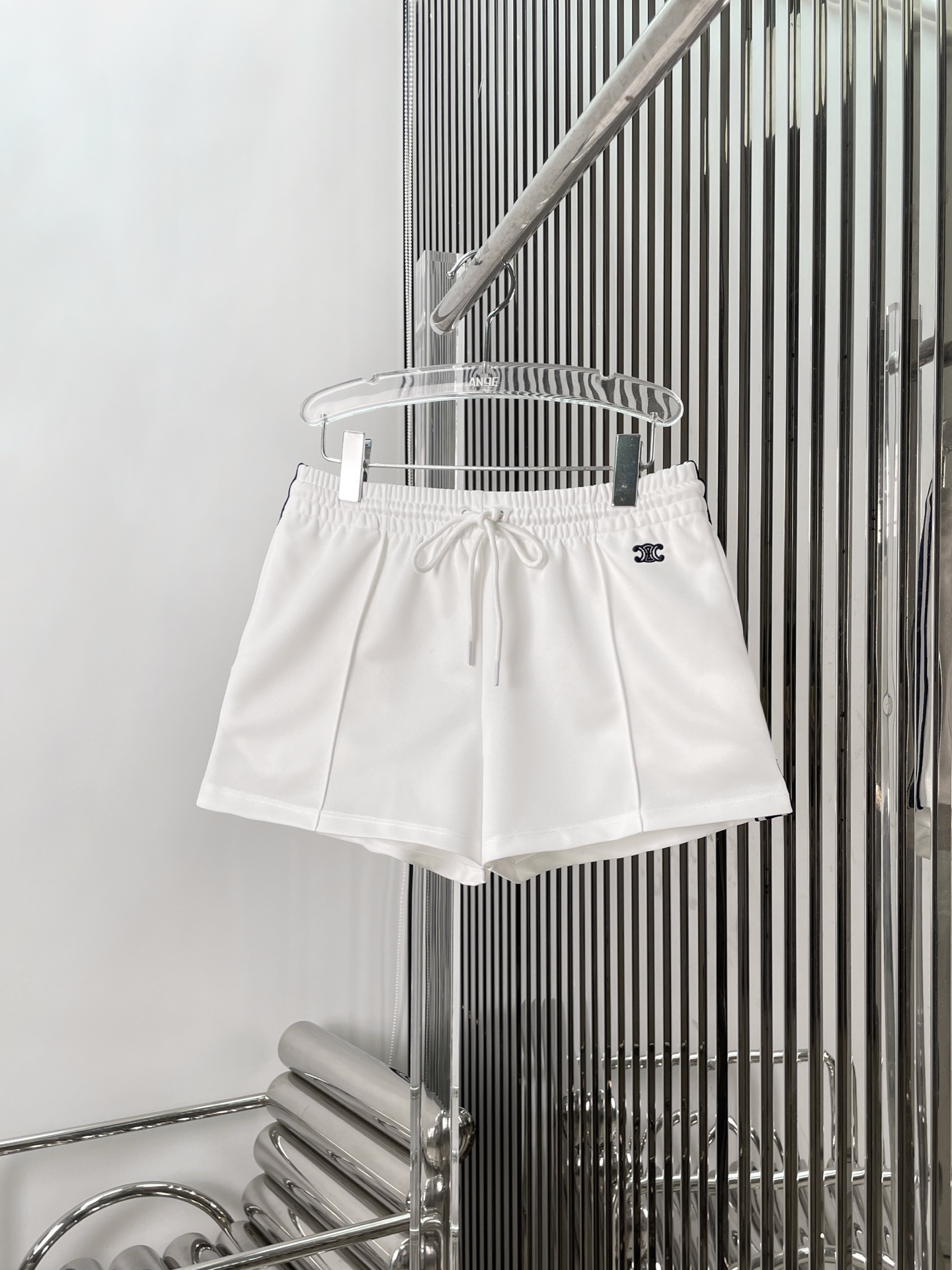 셀린느 스포츠 반바지