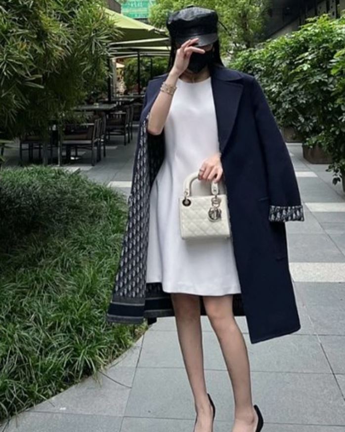 디올 오블리크 울 롱 코트 M SIZE (3일이내 수령가능) 당일출고