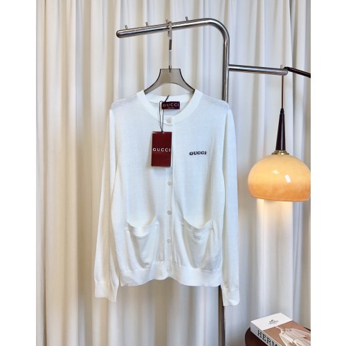 구찌 화이트 가디건