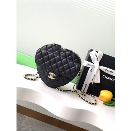 샤넬 클래식 하트백 라지