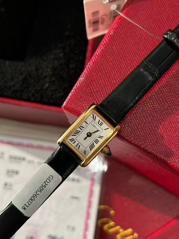 까르띠에 탱크 루이 미니