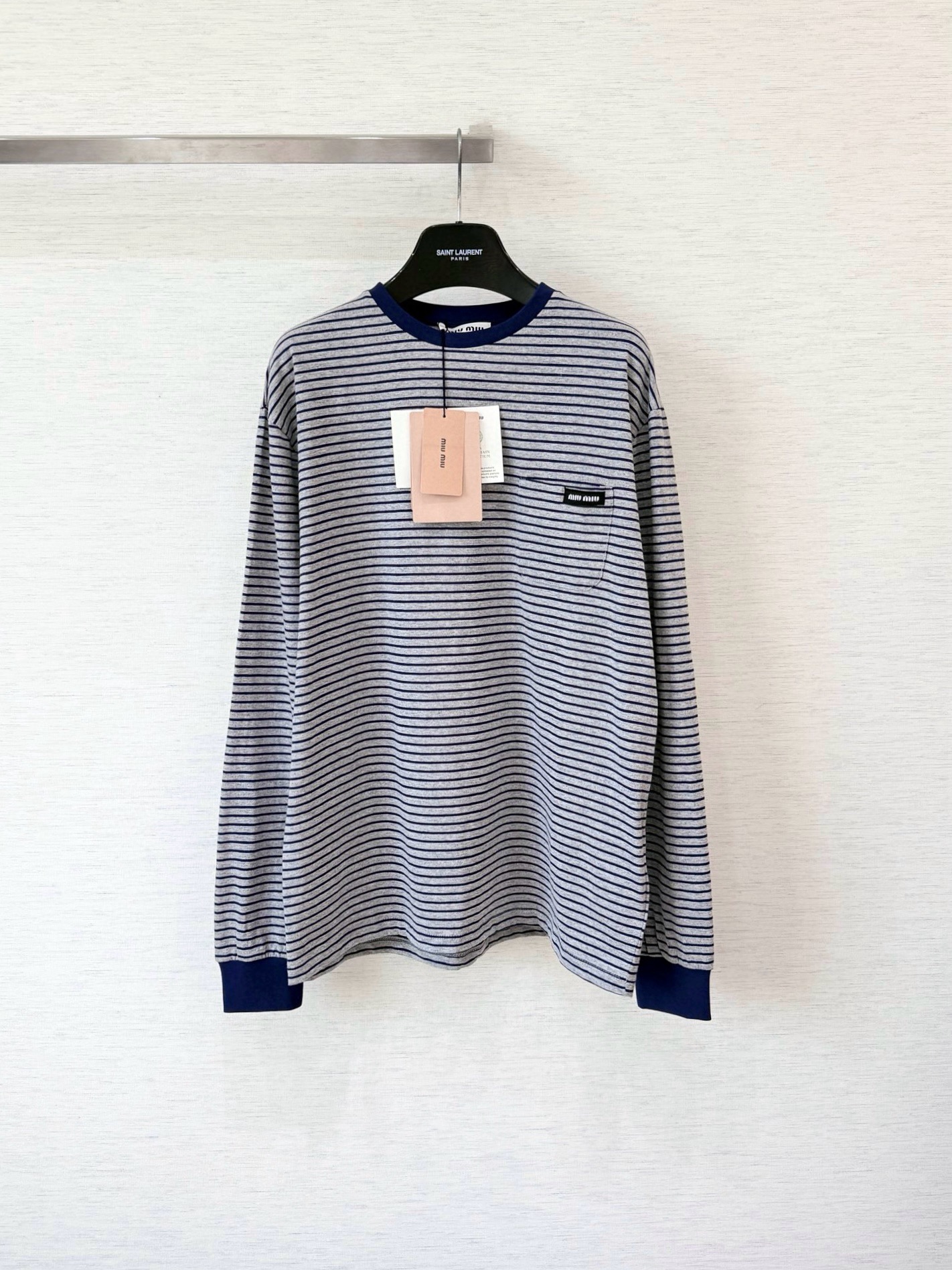 미우미우 스트라이프 긴팔티