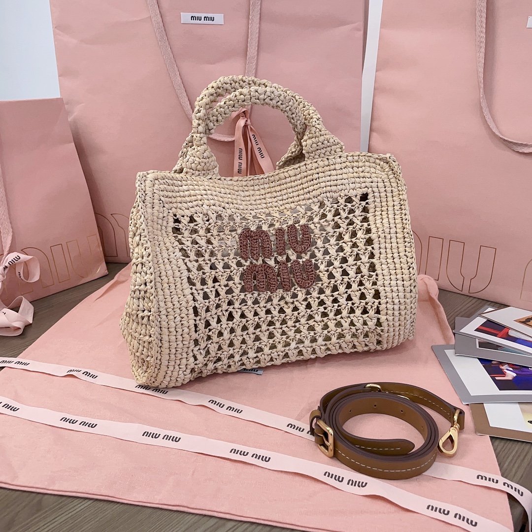 미우미우 우븐 패브릭 토트백 5BA219