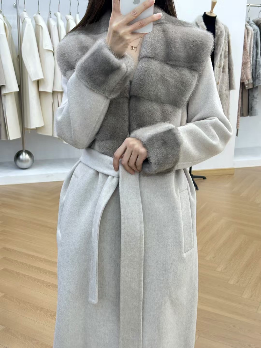 로로피아나 밍크카라 캐시미어 코트