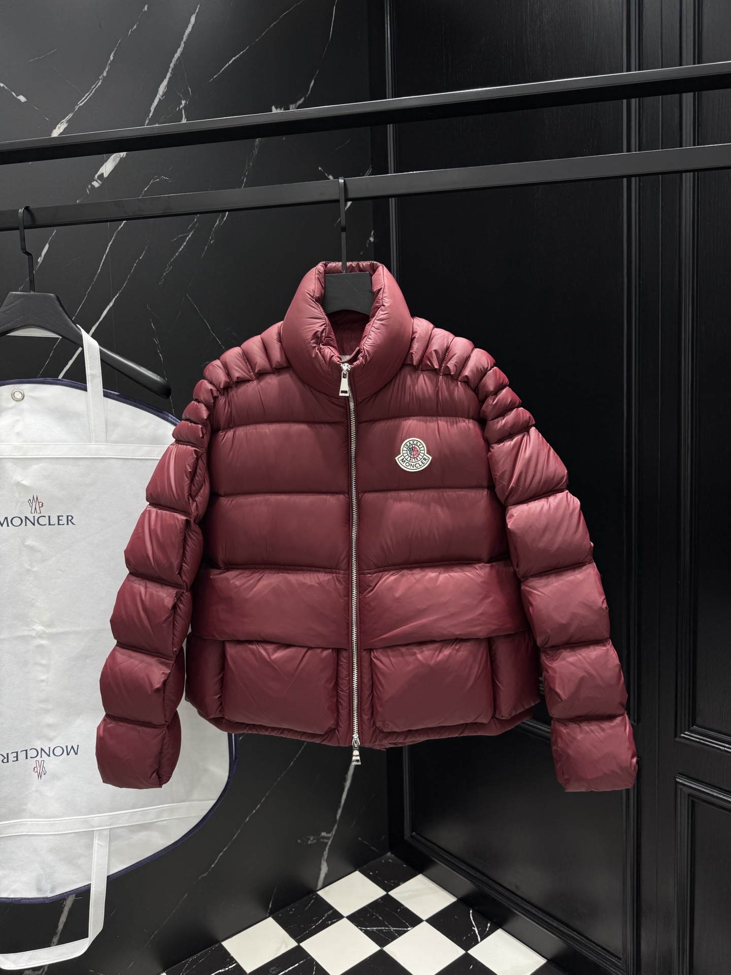 몽클레어 25fw 랙시 도파 패딩