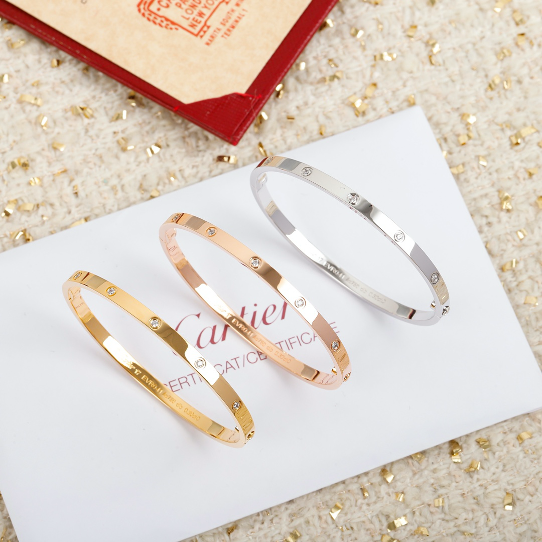 까르띠에 러브 팔찌 미디엄