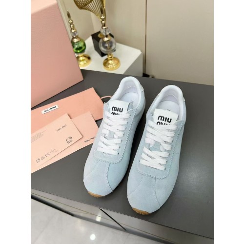 미우미우 스웨이드 스니커즈 라이트 블루
