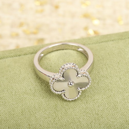 반클리프 앤 아펠 빈티지 알함브라 링