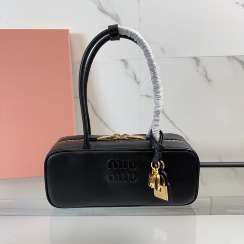 미우미우 가죽 보 백 스몰