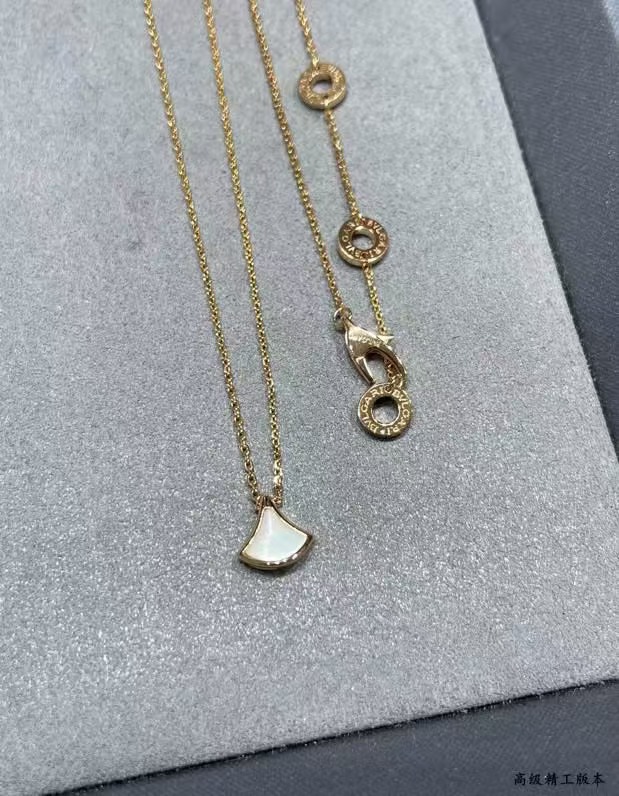 불가리 디바스 드림 미니 네크리스