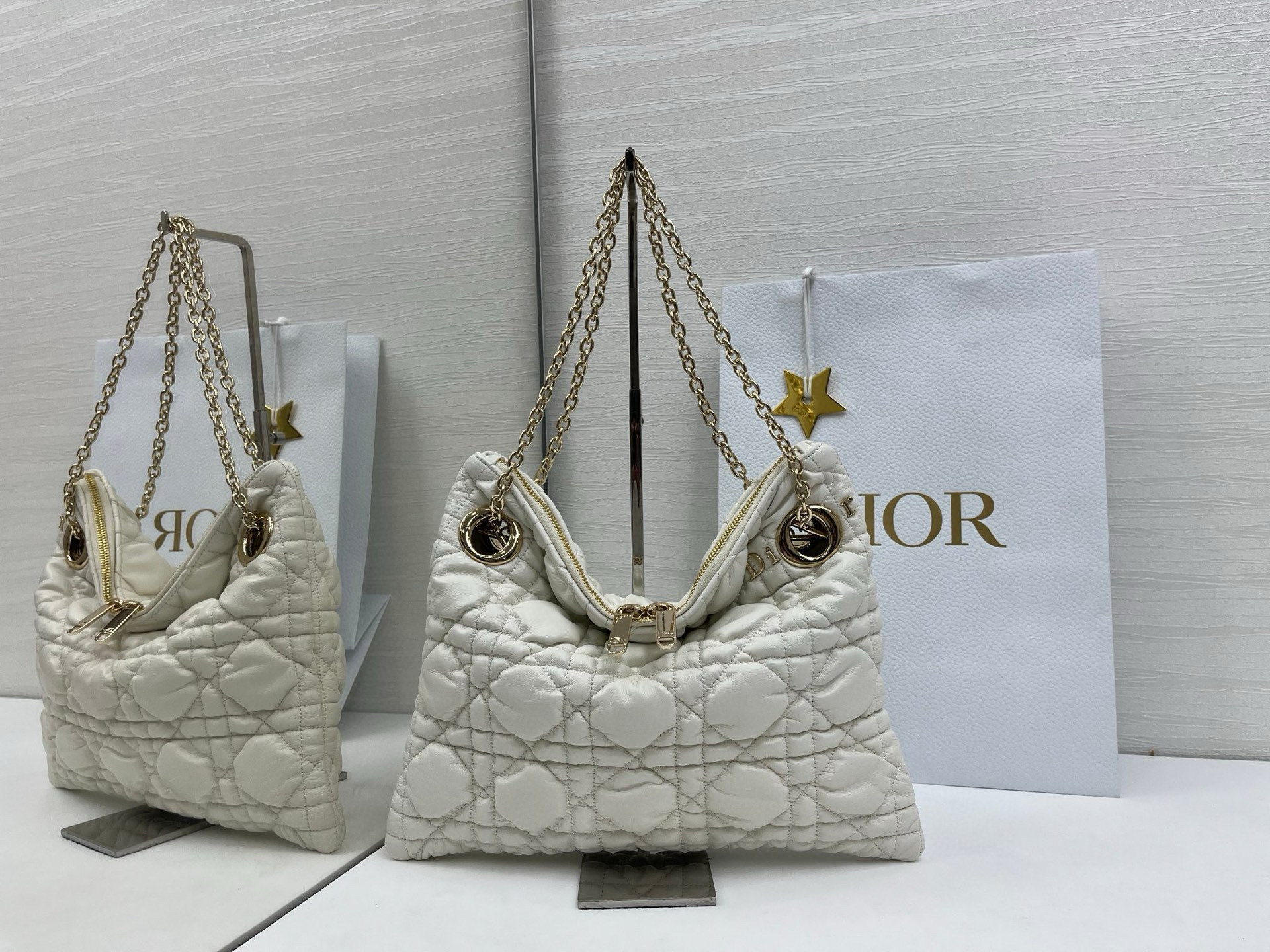 디올 까나쥬 퀼티드 스몰 토트 백