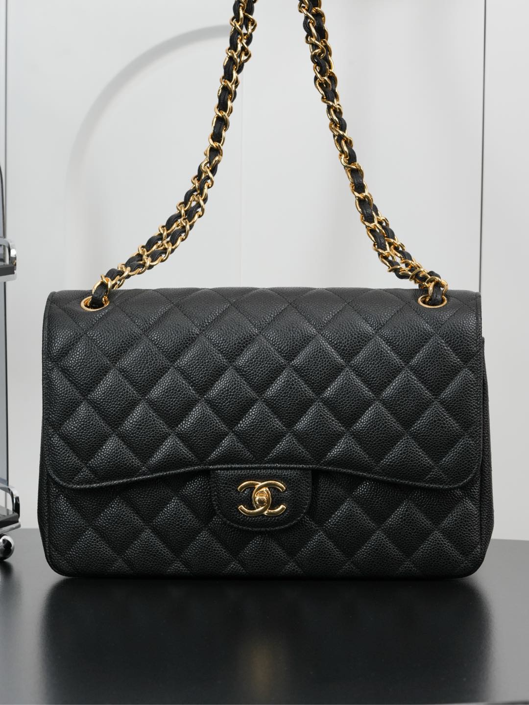 샤넬 클래식 플랩 라지 백 캐비어 금장 [정품급]