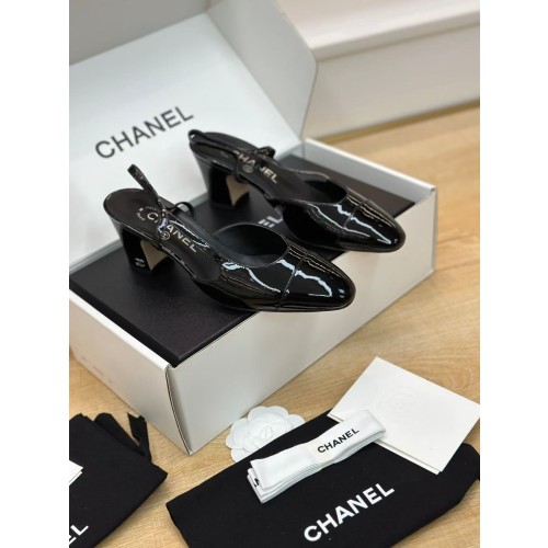 샤넬 페이턴트 카프스킨 슬링백 6cm